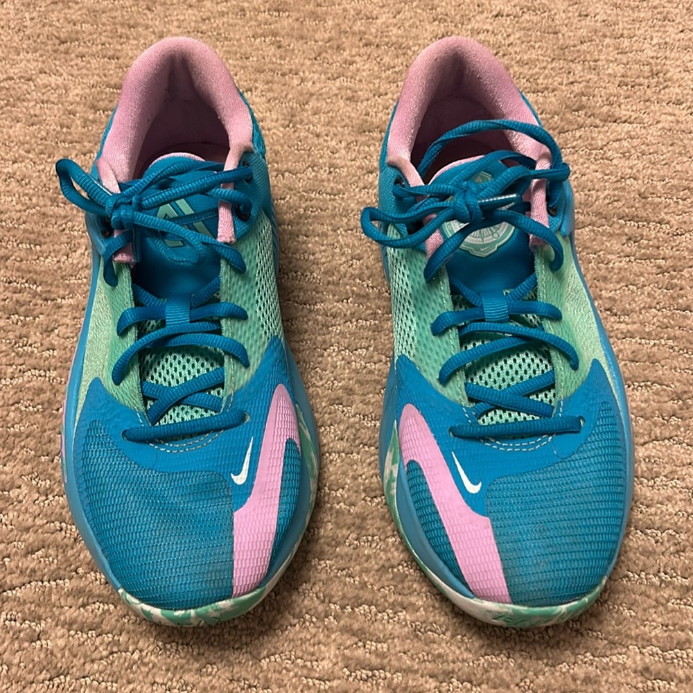 Nike Zoom Giannis 4